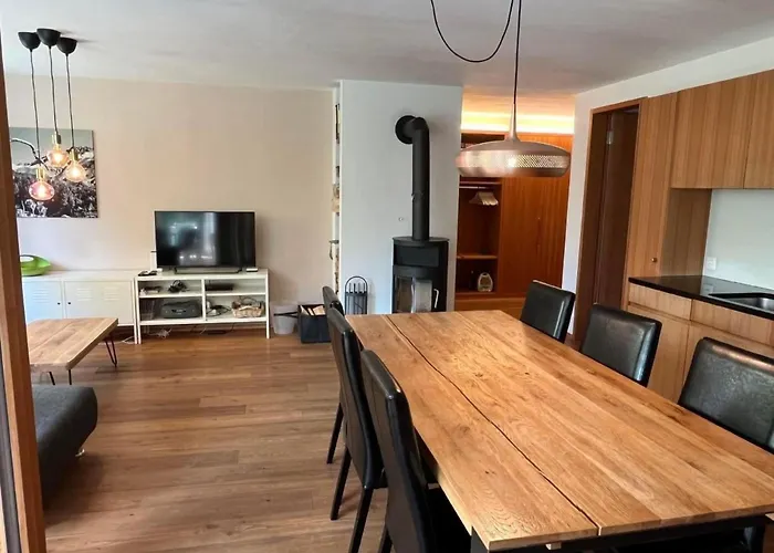 Apartamento Chasa Ernst By Interhome